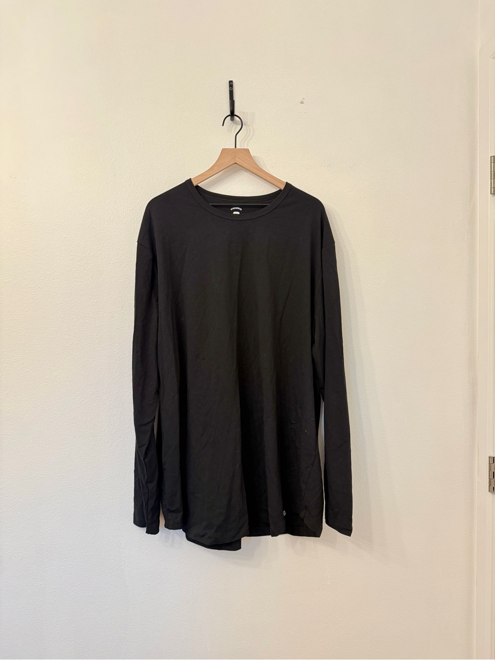 Men's Long-Sleeve Crew Neck Shirt — Black